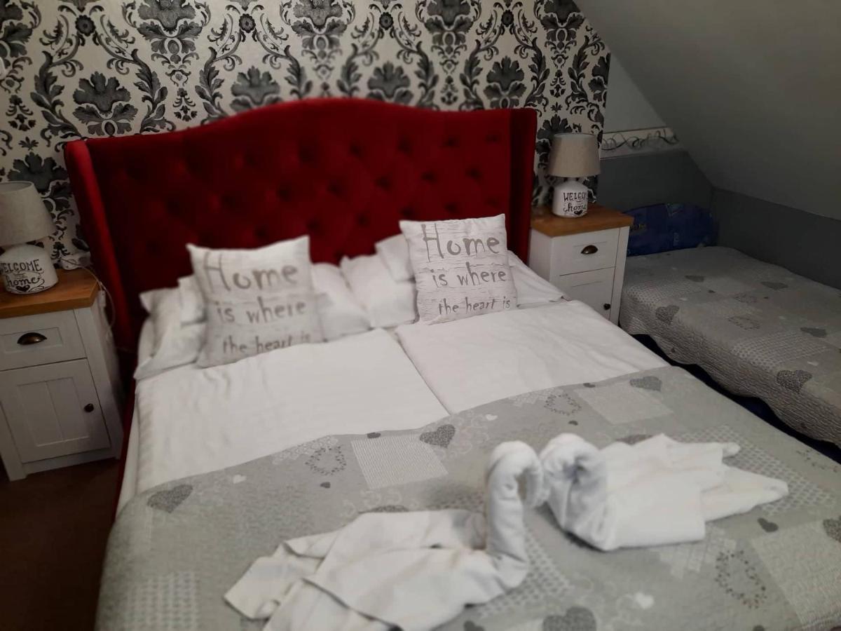 Kek Laguna Wellness Apartmanok 에게르잘록 외부 사진