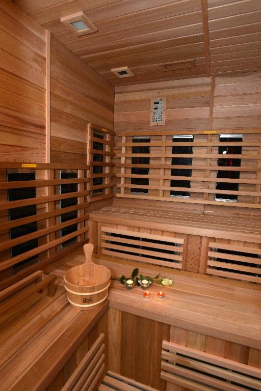Kek Laguna Wellness Apartmanok 에게르잘록 외부 사진