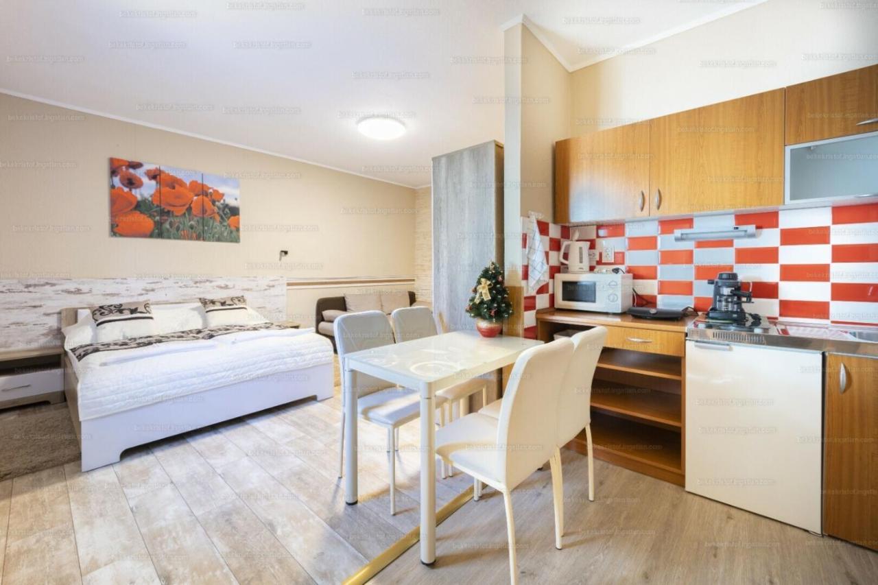 Kek Laguna Wellness Apartmanok 에게르잘록 외부 사진